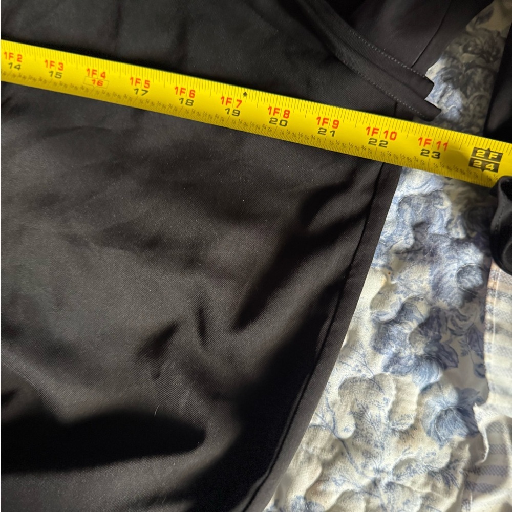 Elegant Black Button-Down Women's Top - Picture 6 of 8